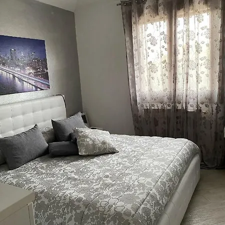 Apartment Flower Olbia